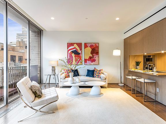 2nd image of 527 W 27th St #4FLC