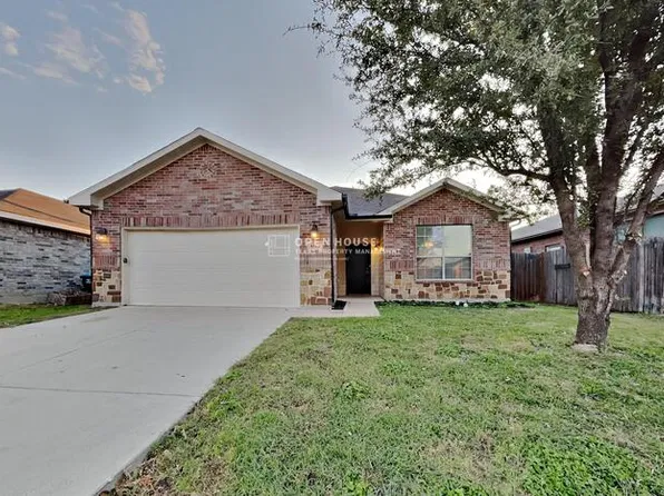 8512 Cumberland Gap Dr, Fort Worth, TX 76244