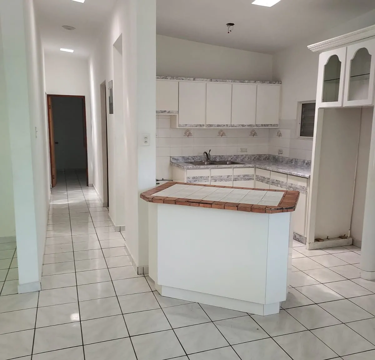 2 bed, $650 — Photo 4