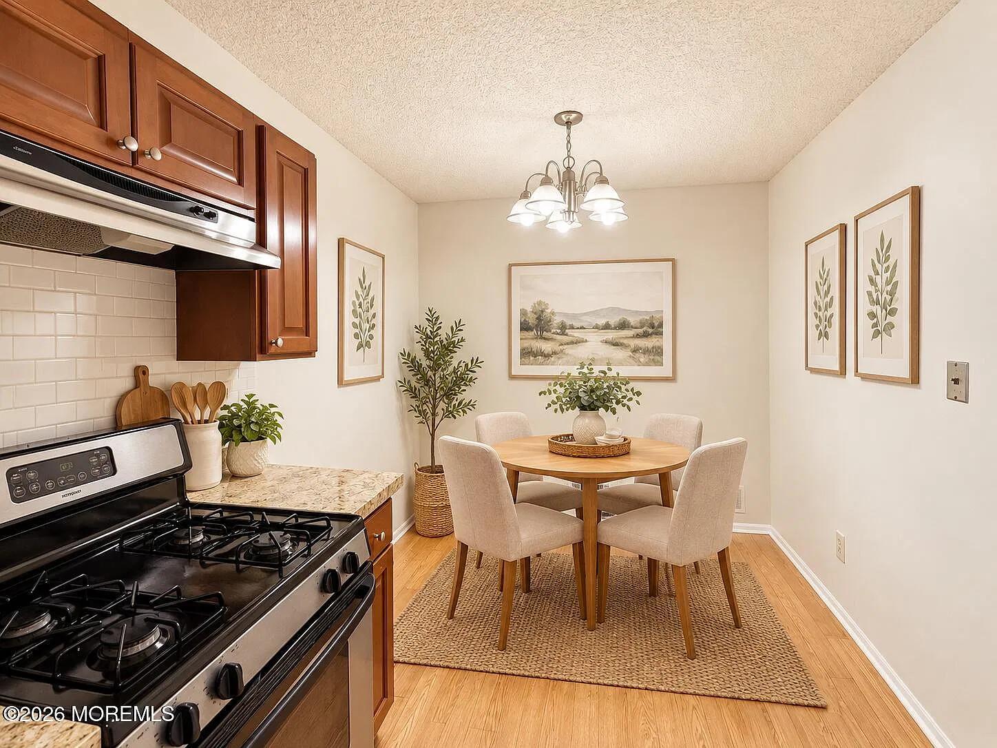 2 bed, 900 sqft, $1,750 — Photo 1