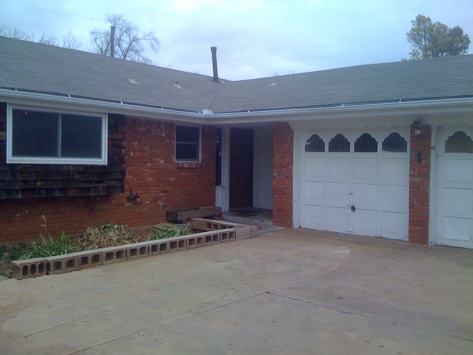 1st image of 129 Philbrook Dr