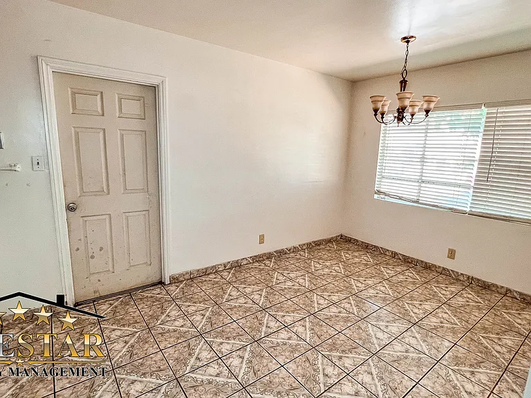 4519 Gordon St — Photo 6