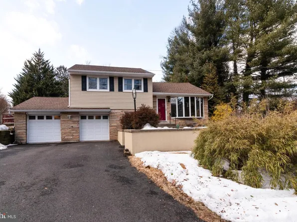 106 S Shady Retreat Rd, Doylestown, PA 18901