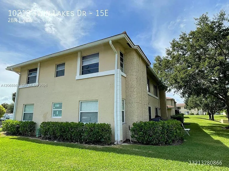 10169 Twin Lakes Dr #23 — Photo 26