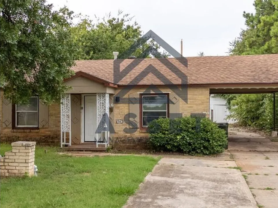 316 E Harmon Dr