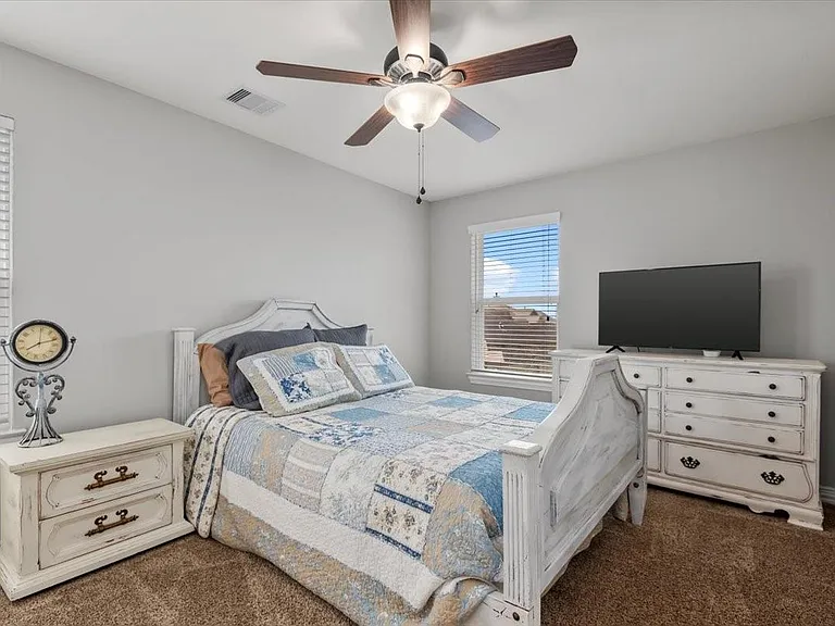 16319 Denise Terrace Dr — Photo 35