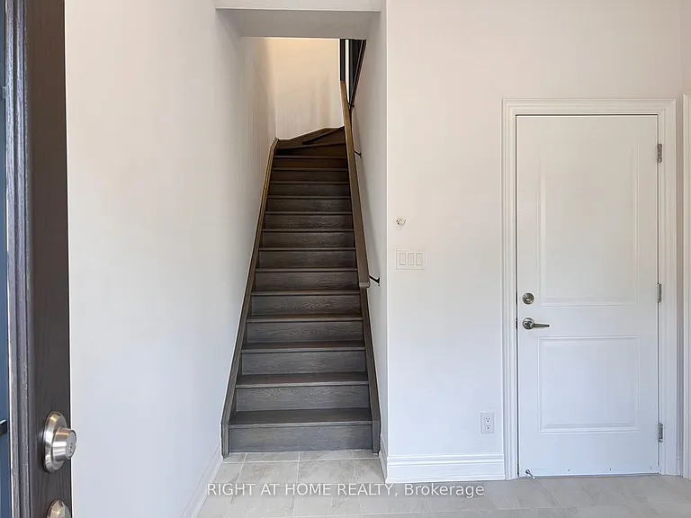 2123 Lillykin St #6 — Photo 5