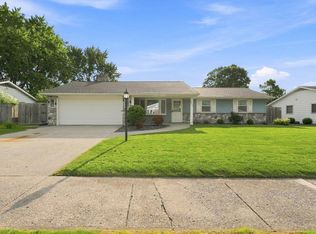 2606 Forest Valley Dr, Fort Wayne, IN 46815