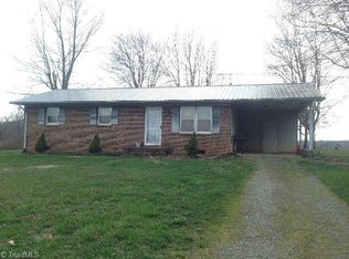 3435 S Center Church Rd, Thurmond, NC 28683