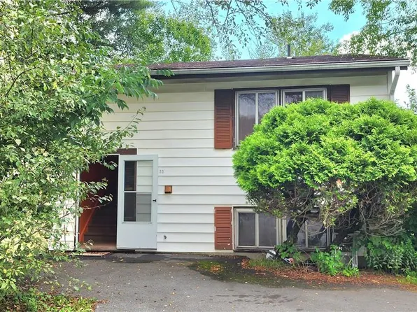 33 Laura Lane, Kiamesha Lake, NY 12751