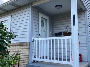 325 Foster Rd, North Versailles, PA 15137