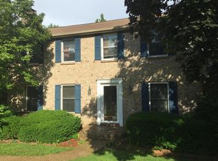 3224 Broeck Pointe Cir, Broeck Pointe, KY 40241