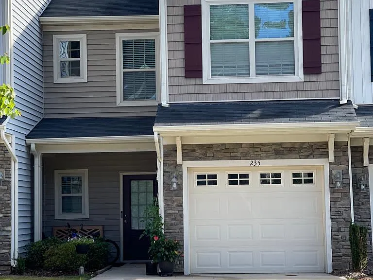 235 Cypress Hill Ln — Photo 1