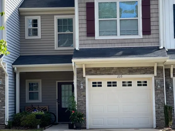 235 Cypress Hill Ln, Holly Springs, NC 27540