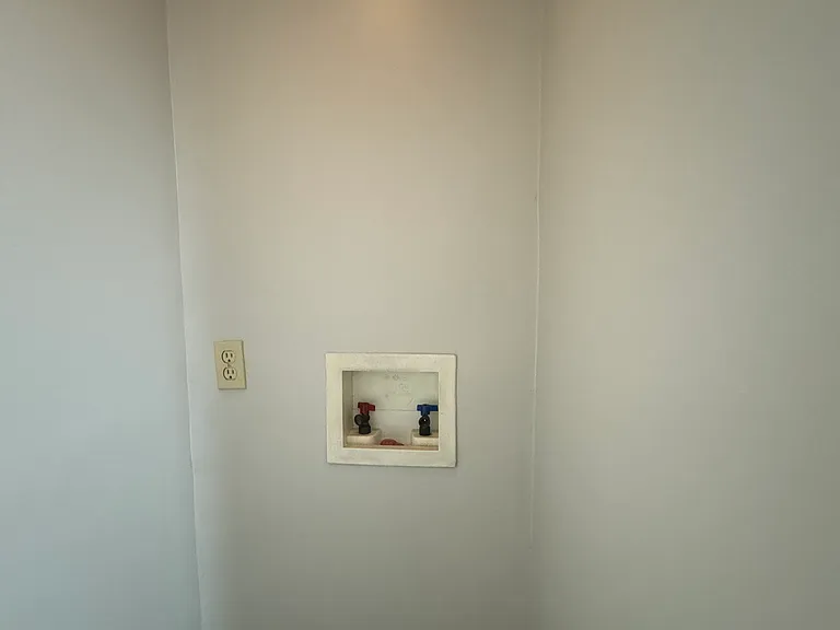 350 Jefferson St #2 — Photo 5