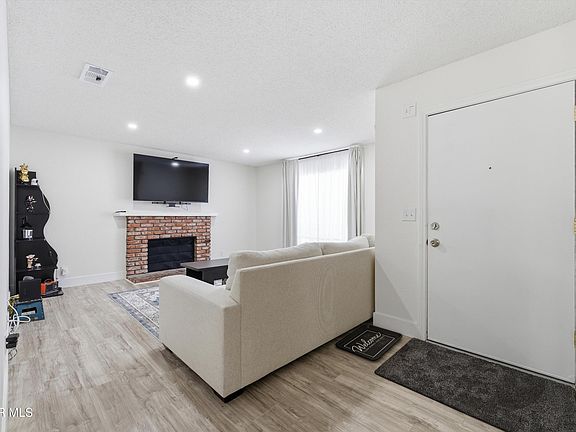 2nd image of 44509 Watford Ave