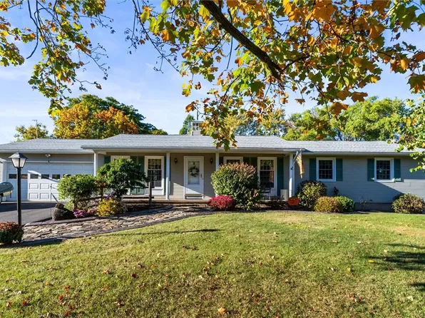 184 Brooklea Dr, Rochester, NY 14624