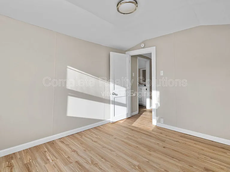 7109 Eugene Ave — Photo 29