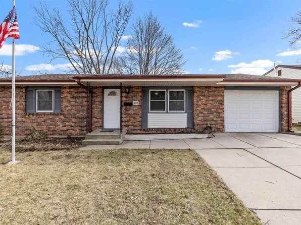 3009 Pleasant View Ave, Rockford, IL 61108