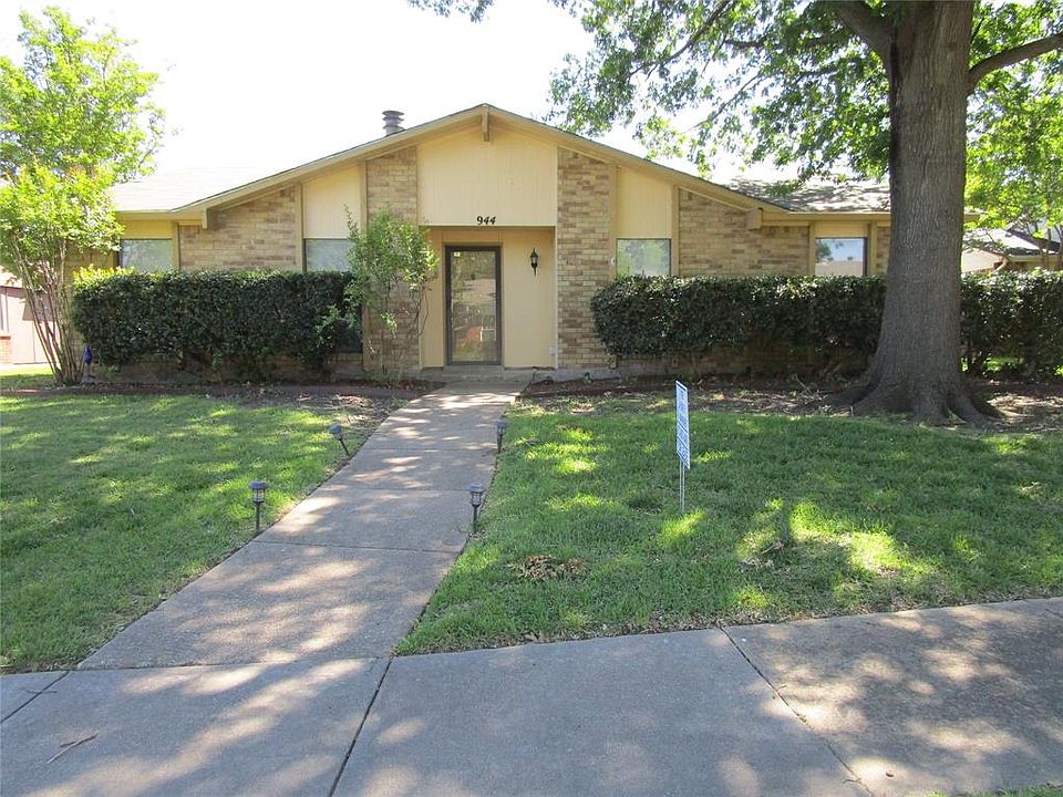 1st image of 944 Longhorn Dr