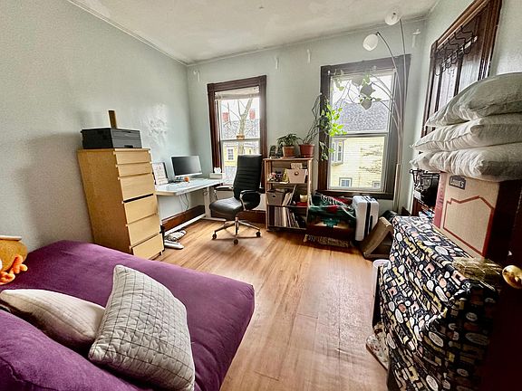 5th image of 45 Davenport St