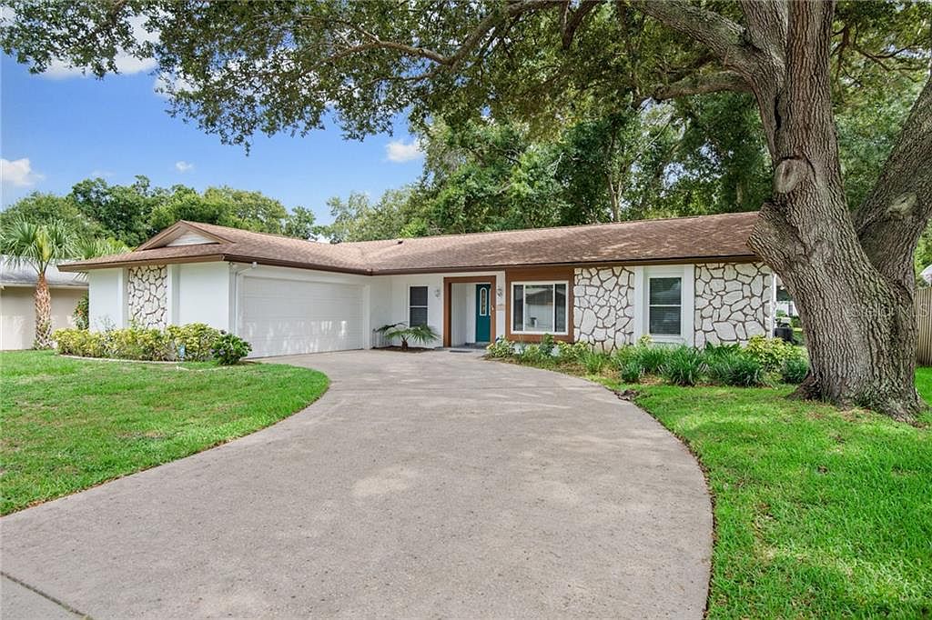 2824 Paddock Dr, Palm Harbor, FL 34684 | Zillow