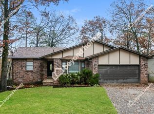 10 Rockledge Pl, Maumelle, AR 72113
