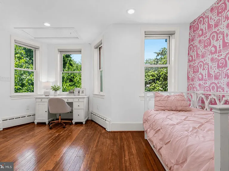 3044 Cambridge Pl NW — Photo 17
