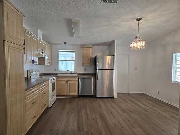 2nd image of 1000 Walker St Lot 271