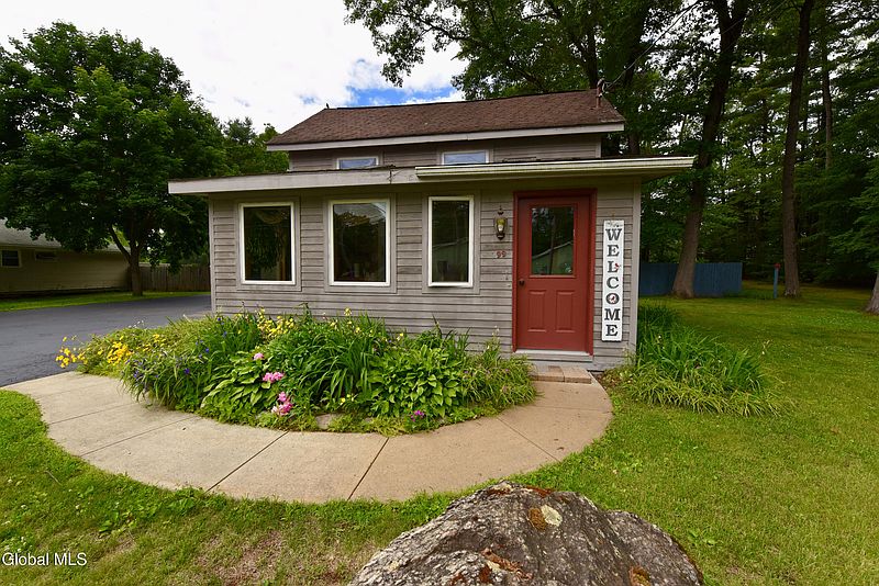 3rd image of 99 Greenfield Avenue