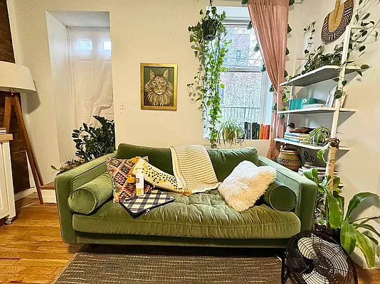 Rented by J PRESTON AND ASSOCIATES INC | media 15