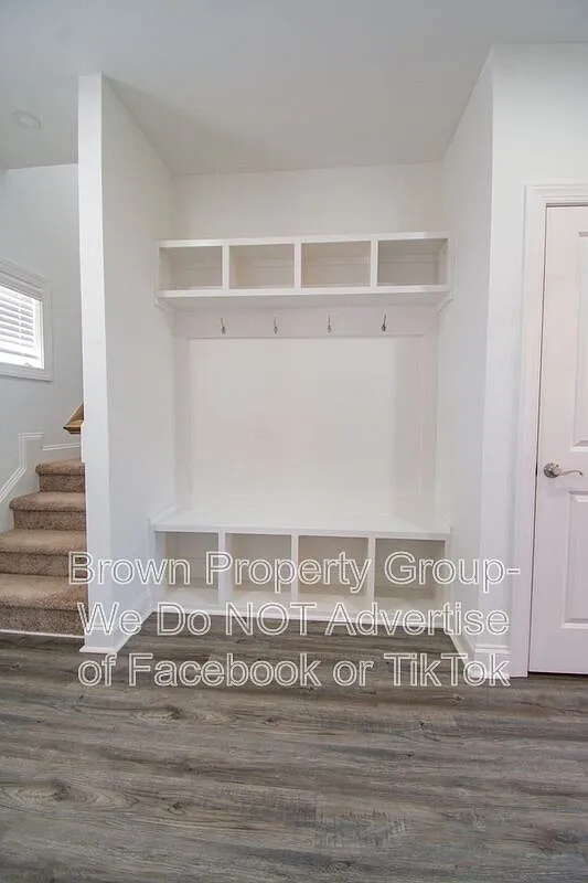 3 bed, 2.5 bath, 1693 sqft, $1,950 — Photo 4