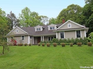 165 Circle Rd, Syosset, NY 11791