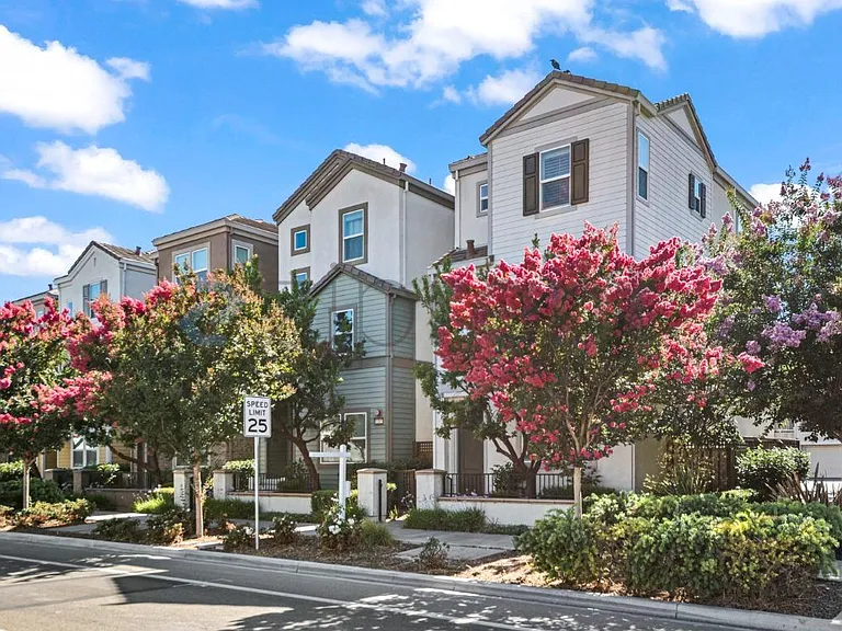 1311 S Milpitas Blvd — Photo 1