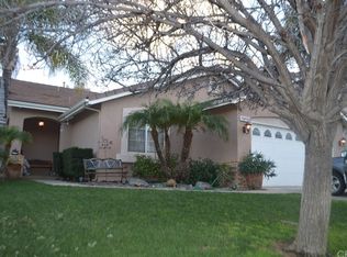 27322 Barcelona Dr, Corona, CA 92883