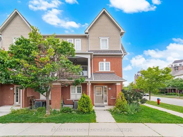 2360 Parkhaven Blvd #10, Oakville, ON L6H 7S6