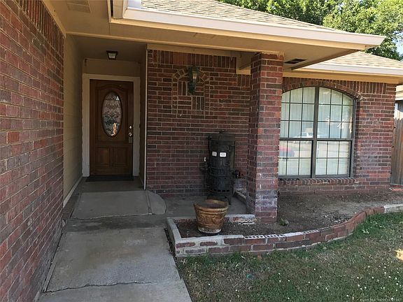 4th image of 12515 E 27th Pl