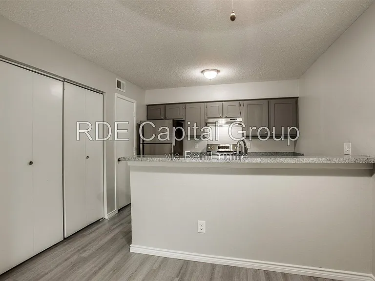 1935 Cranford Dr #104 — Photo 19