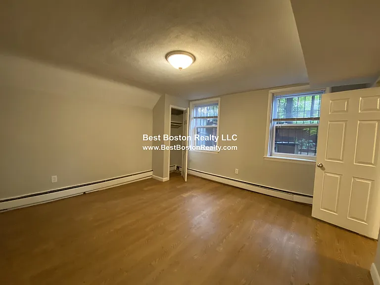 120 Charles St #2 — Photo 9