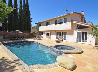 272 N Locust Ave, Oak Park, CA 91377