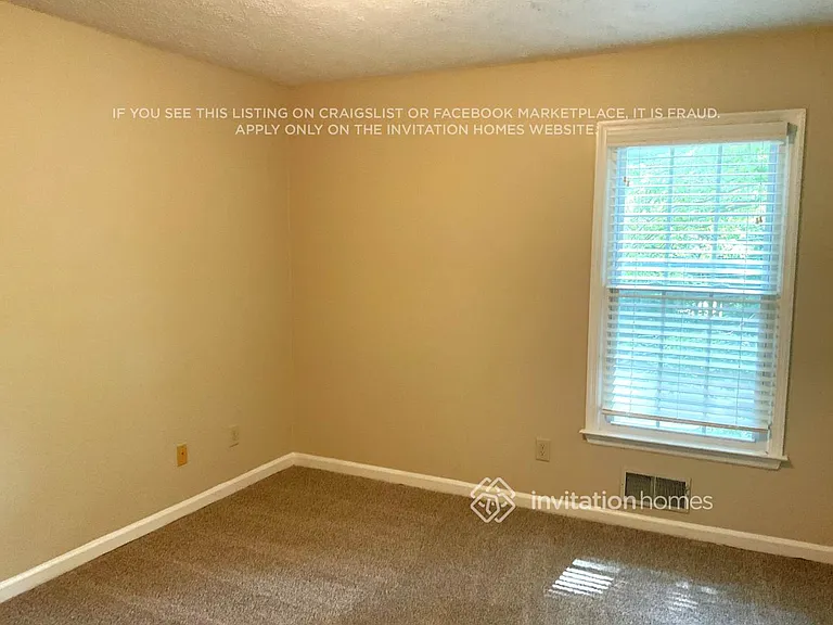 2501 Whitebluff Way — Photo 6