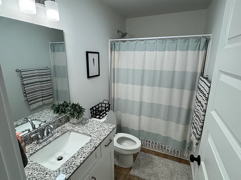 690 Kendra St — Photo 6