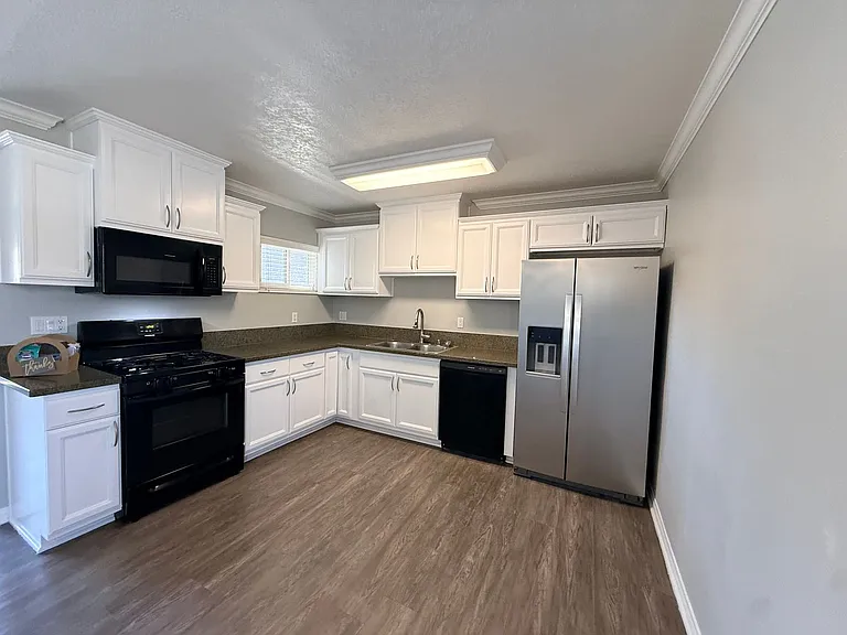 Solara Apartment Homes — Photo 61