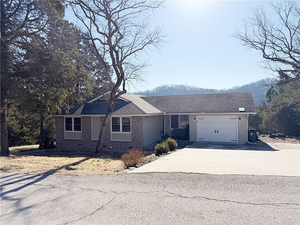 1st image of 80 Table Rock Dr