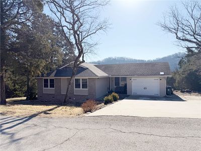 80 Table Rock Dr, Holiday Island, AR, 72631