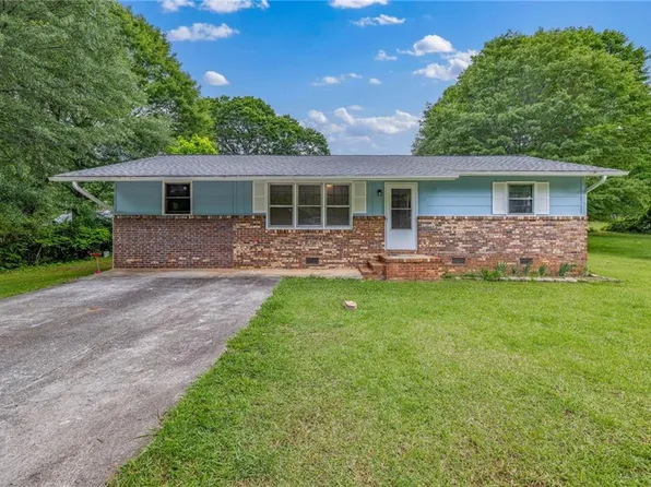 237 Brookside St, Cornelia, GA 30531