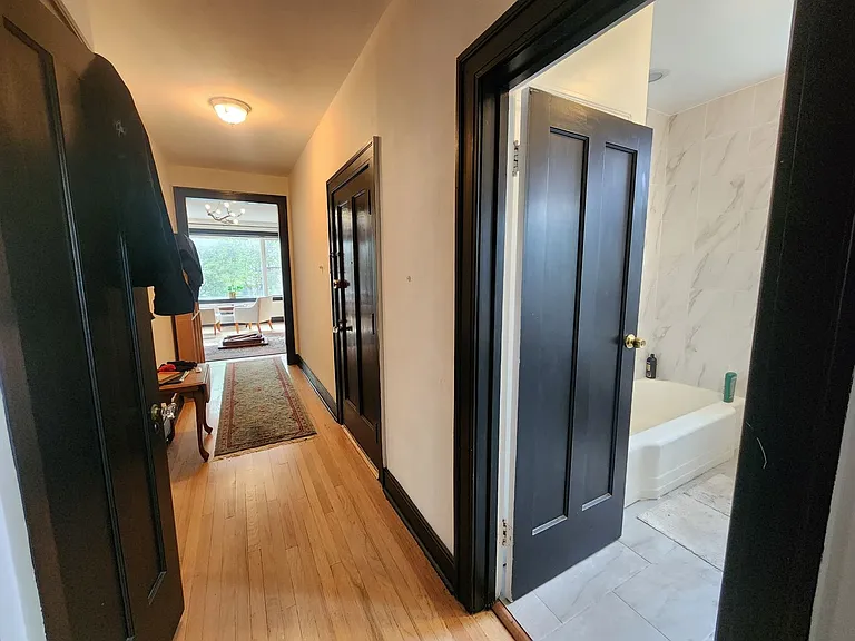 6107 N Washtenaw Ave #2W — Photo 18