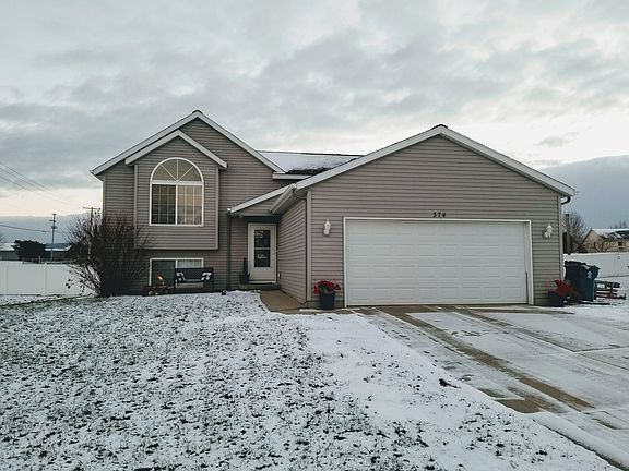 2nd image of 374 Edgewood Dr