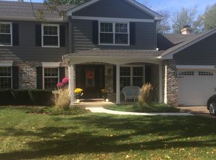 5240 Pennywood Dr, Lisle, IL