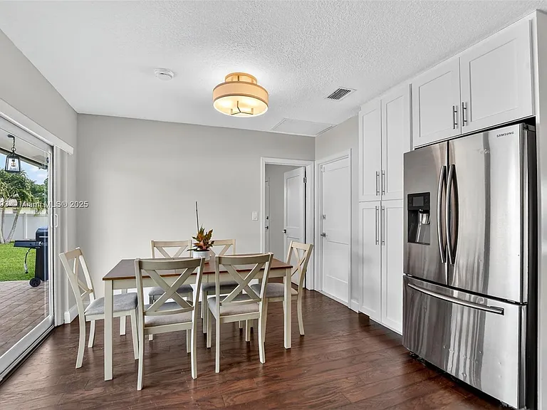 5660 Golfway Dr — Photo 15